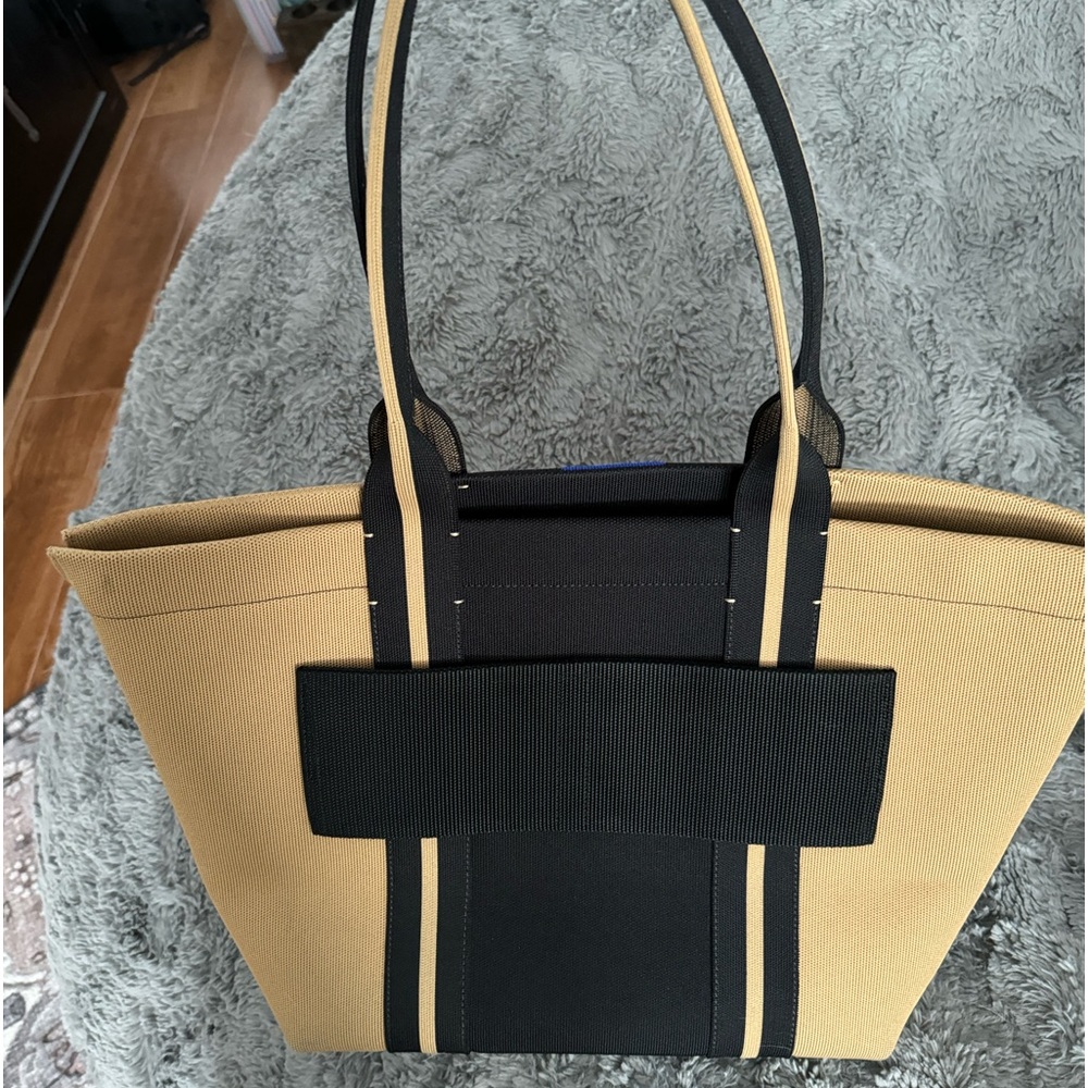 ALTERED Rothy’s Essential Tote / Camel and Black / EUC